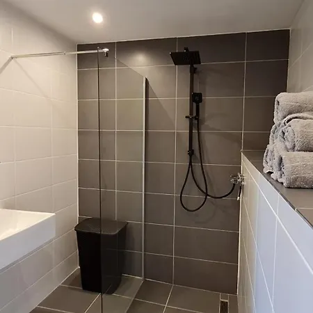 La Belle Petite Ferme Rosiers De Julliac 19350 *