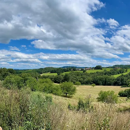 La Belle Petite Ferme Rosiers De Julliac 19350 *