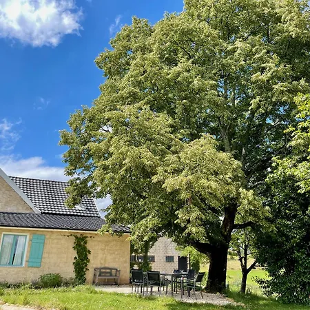 La Belle Petite Ferme Rosiers De Julliac 19350 Ferienhaus