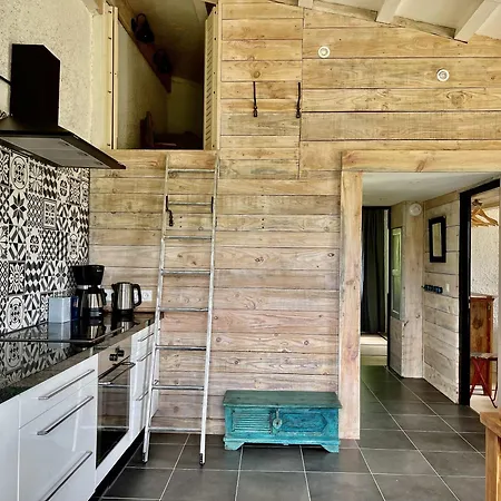 La Belle Petite Ferme Rosiers De Julliac 19350 *