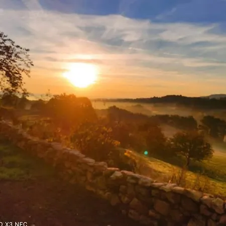 La Belle Petite Ferme Rosiers De Julliac 19350 Ferienhaus
