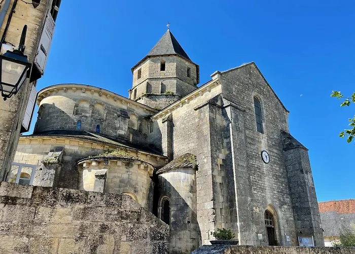 La Belle Petite Ferme Rosiers De Julliac 19350 Le Bos