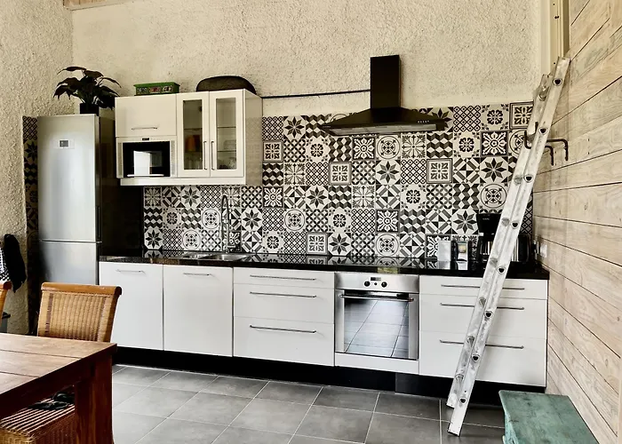 La Belle Petite Ferme Rosiers De Julliac 19350