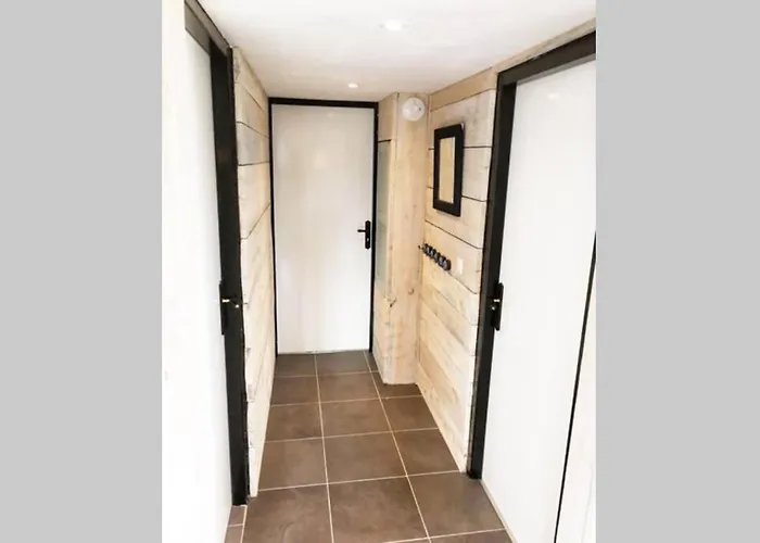 La Belle Petite Ferme Rosiers De Julliac 19350 * Le Bos